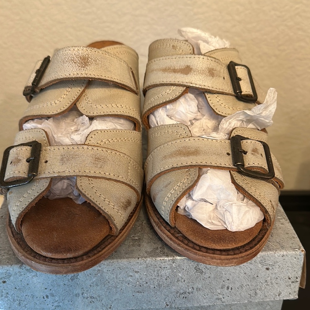 FREEBIRD CAPRICE SIZE 10 Beige. New No Box. Smoke Free Home